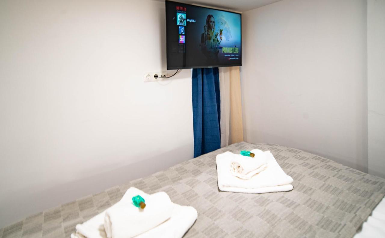 Free Parking Basilica Leo'S Home - Ac, Wi-Fi, Smart Tv Budapest Exterior photo